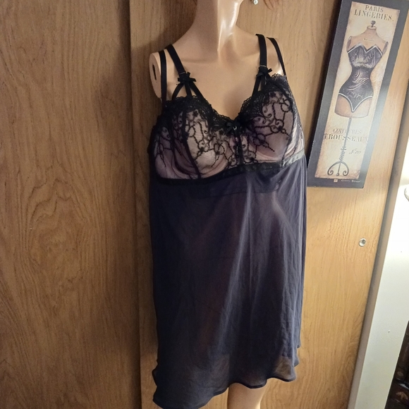 CACIQUE NYLON AND LACE BABYDOLL , 26/28, VALENTINE'S DAY - Picture 2 of 10